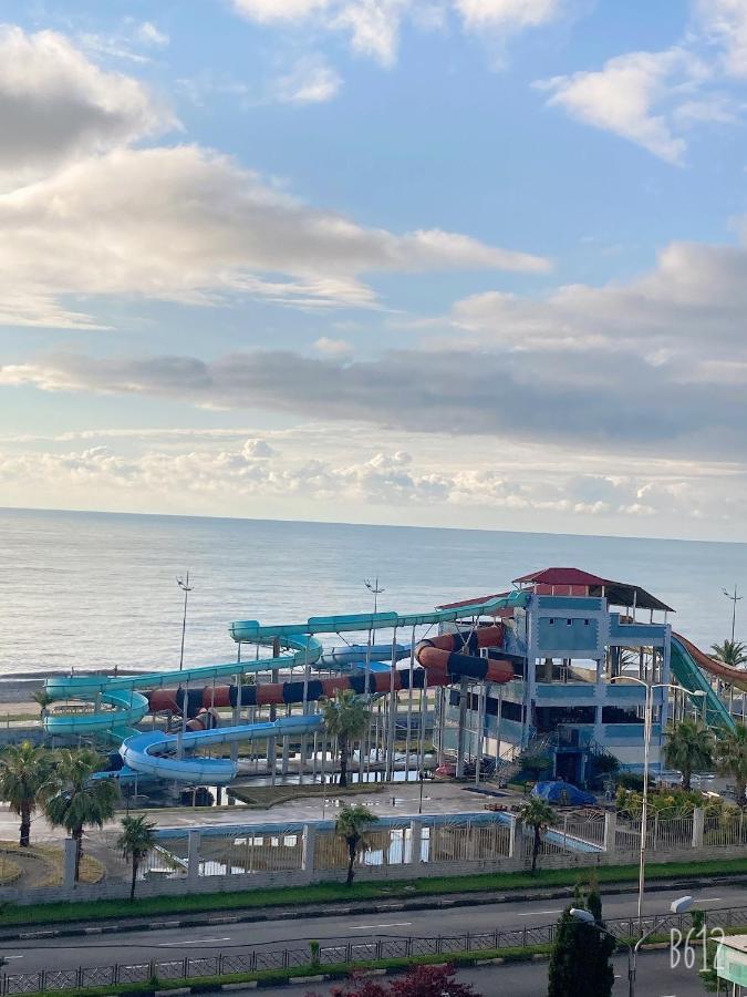 Apartment Near The Sea Batumi Exterior photo